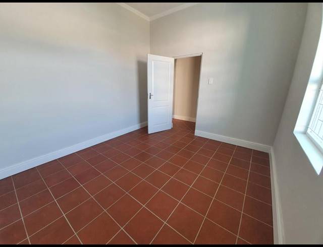 1 BEDROOM HOUSE FOR SALE IN WOODSTOCK